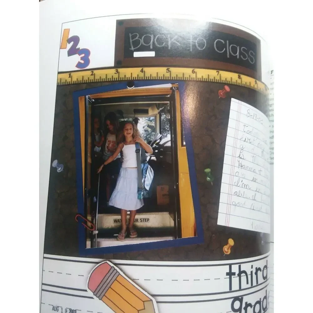 It's All about School - Scrapbooking Layout‎ Ideas